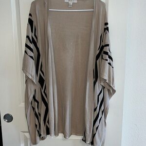 Forever 21 Contemporary Shaw - M